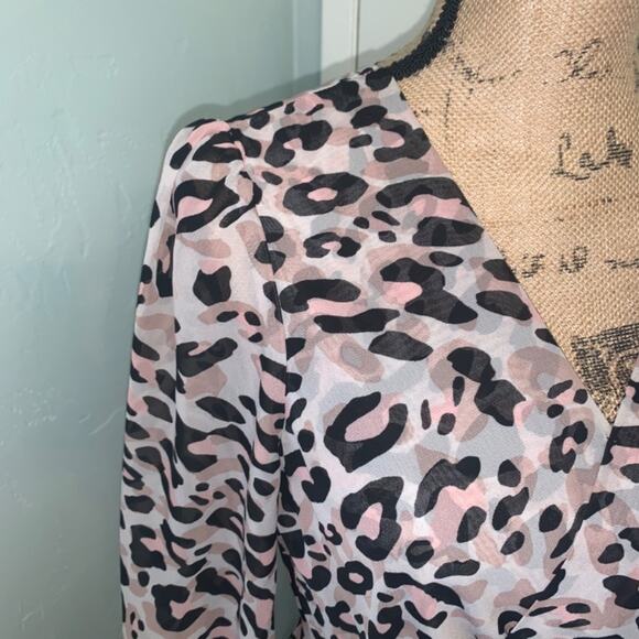 Eliza J. Animal print cheetah pink black midi maxi wrap v neck dress flowy sz 6 - Picture 15 of 16